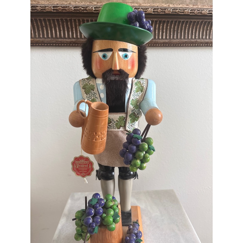 Steinbach Prasent German Nutcracker Winemaker Grape Harvester Handmade Wood